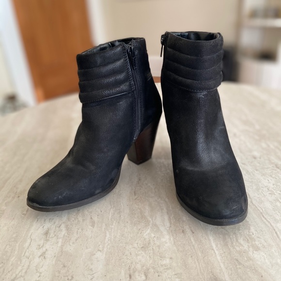 DIBA Black Leather Ankle Boots Western Heel 6.5 - Picture 7 of 7